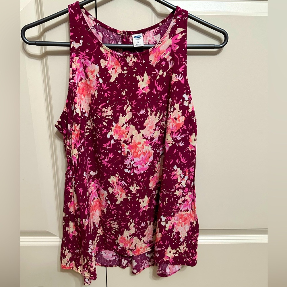 Old Navy Patterned tank top